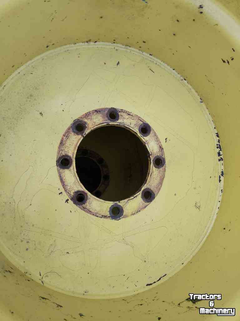 Räder, Reifen, Felgen & Distanzringe John Deere 800/65 R32 wielen  Grote ZF Steek
