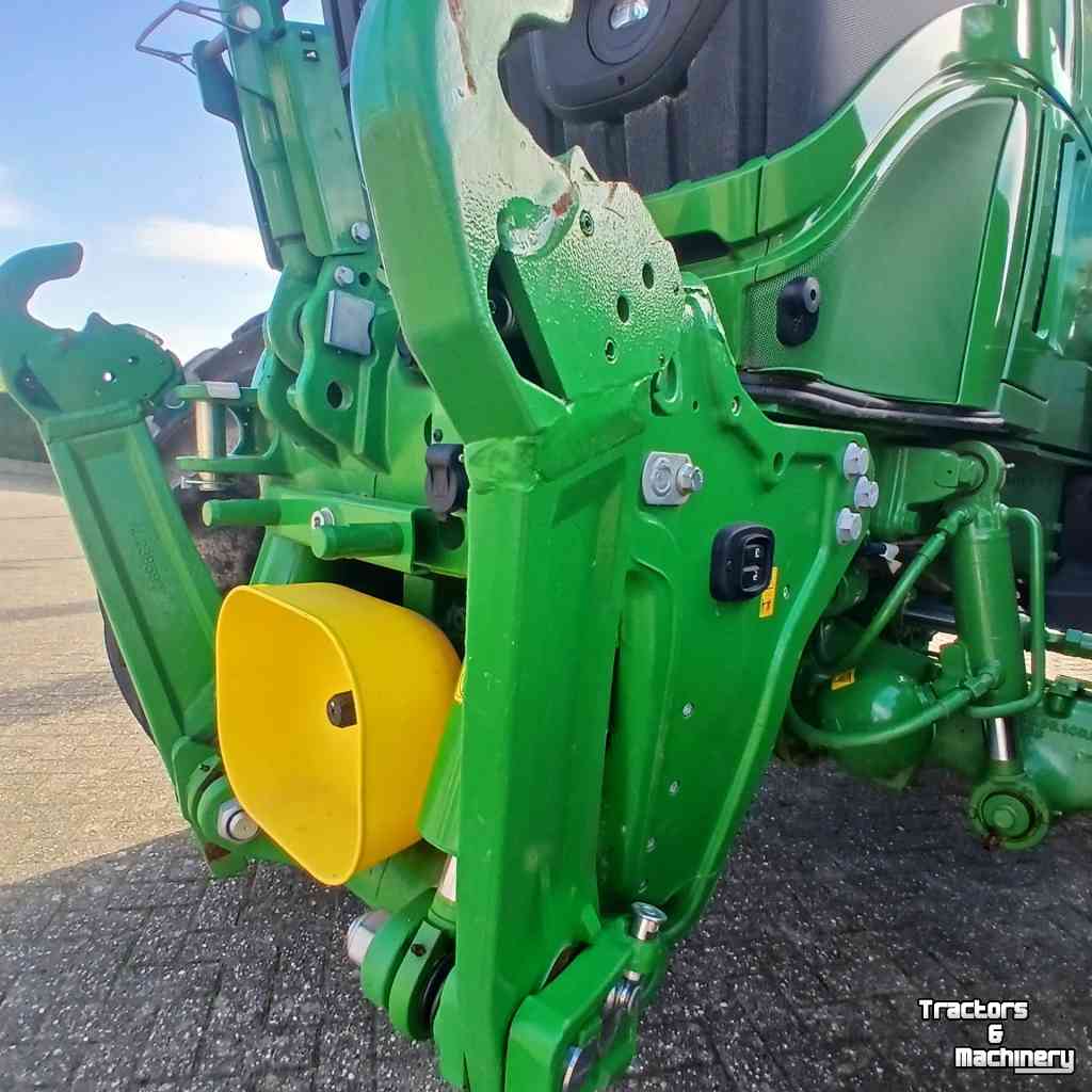Schlepper / Traktor John Deere 6R250