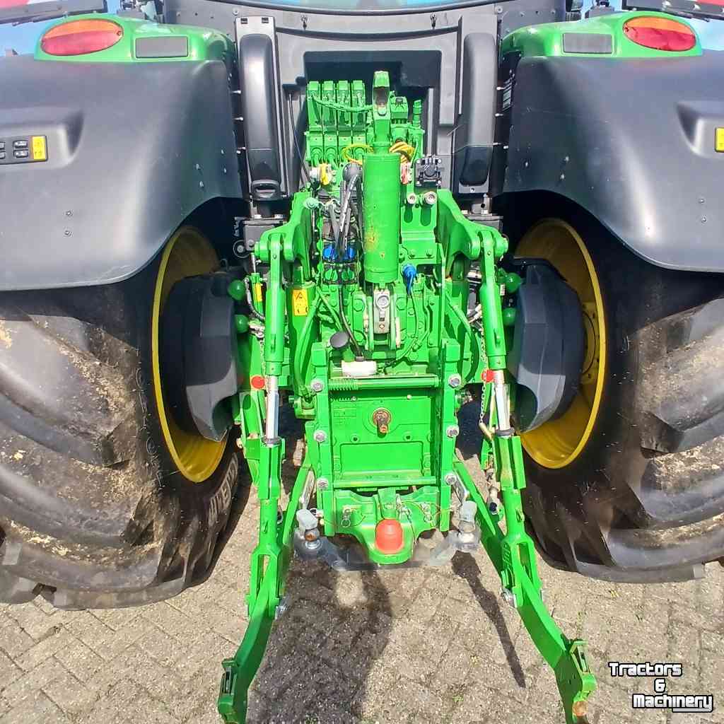 Schlepper / Traktor John Deere 6R250