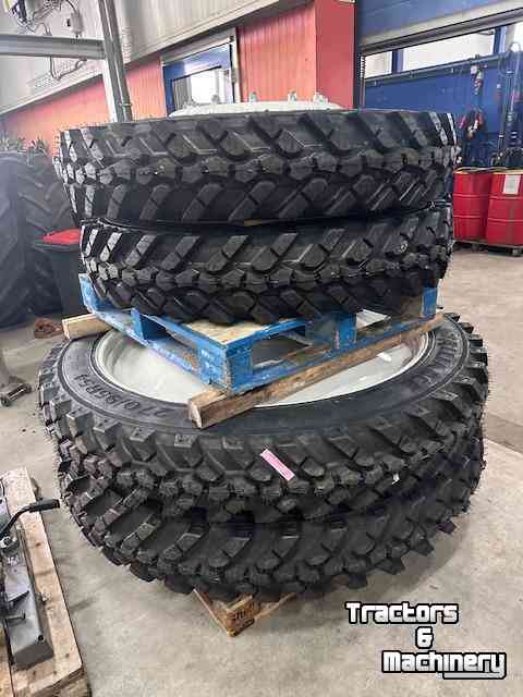 Räder, Reifen, Felgen & Distanzringe Alliance 270/ 95 R54 + 270/95 R38 VF op 2.25m en 1.50m Alliance