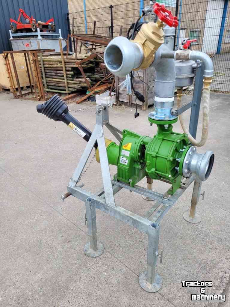 Beregnungpumpe Rovatti Aftakaspomp Rovatti T3k80-2e op bok