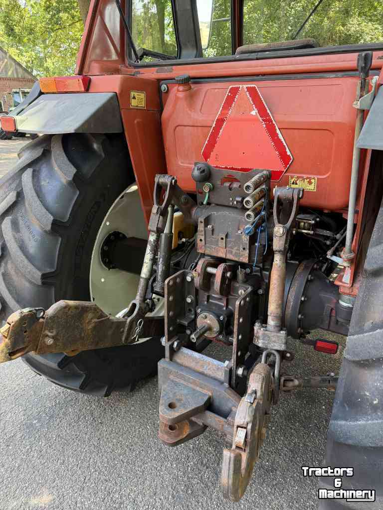 Schlepper / Traktor New Holland 110-90