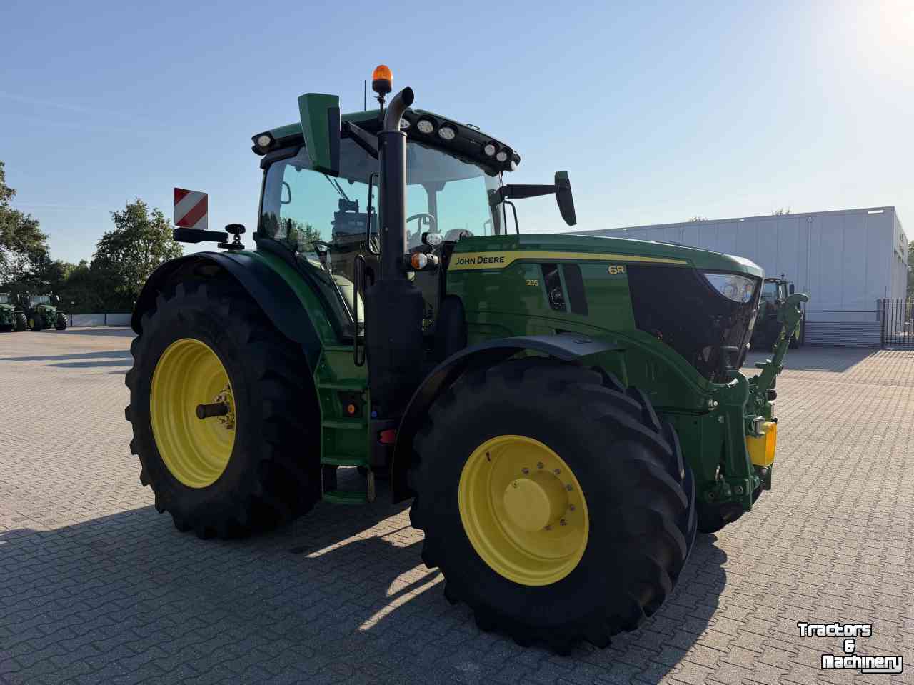 Schlepper / Traktor John Deere 6R215 AP50 FH+FA STEEKASSEN 2025 785 UUR DEMO!!!