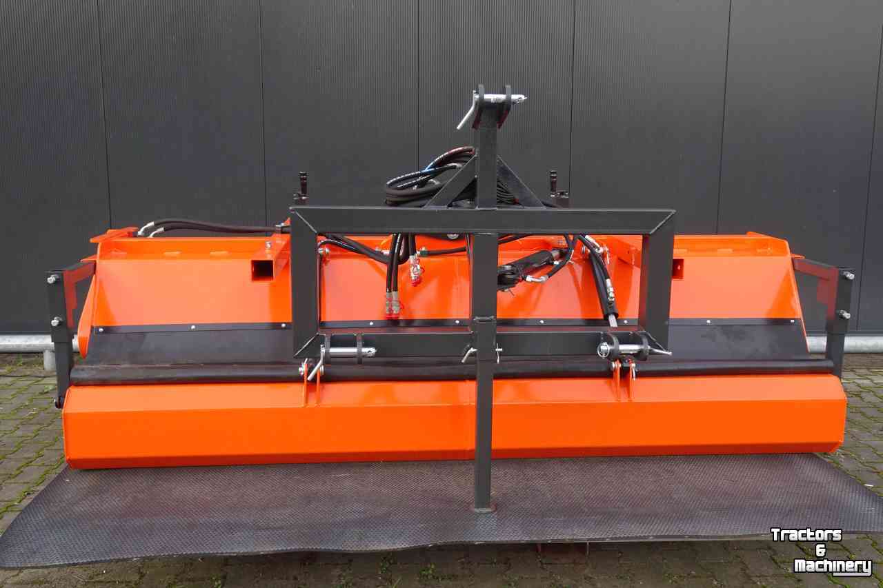 Kehrmaschine Hofstede Veegmachine Trekker / tractor model Borstels 70cm veeg veger borstel machine
