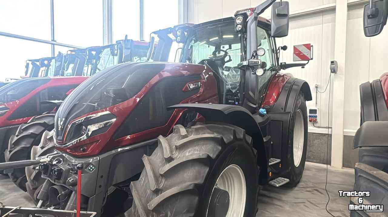 Schlepper / Traktor Valtra Q265, NIEUW!