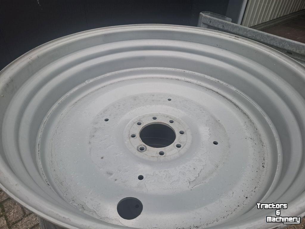 Räder, Reifen, Felgen & Distanzringe Massey Ferguson VELGEN 38X18 INCH