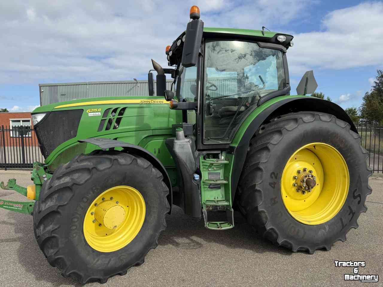 Schlepper / Traktor John Deere 6215R