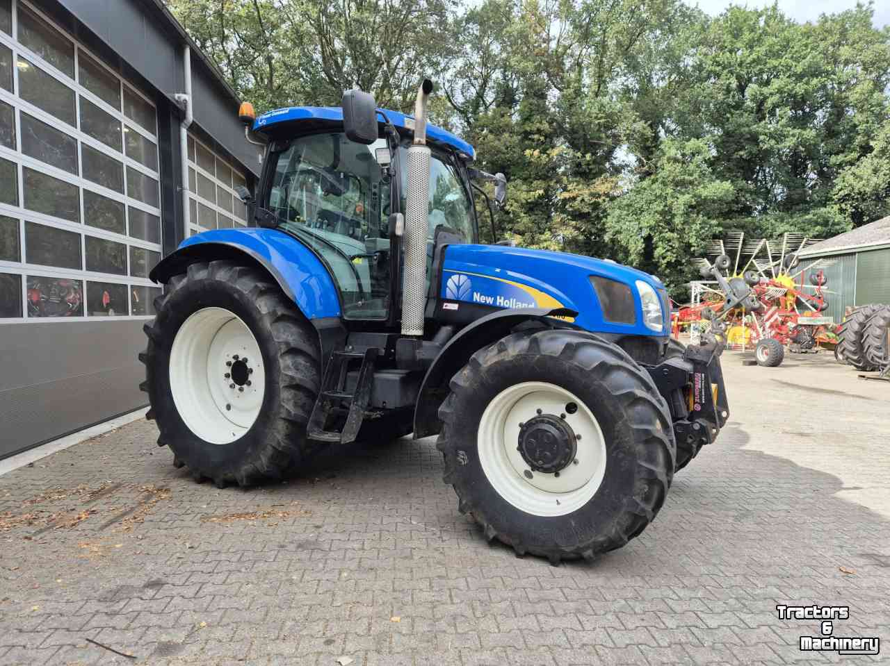 Schlepper / Traktor New Holland T 6080