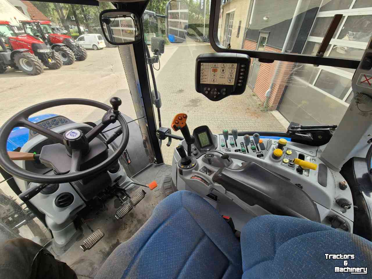 Schlepper / Traktor New Holland T 6080