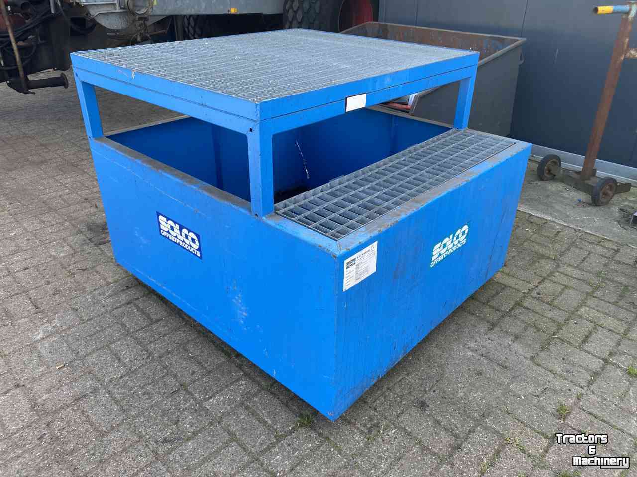 ölbehälter  120