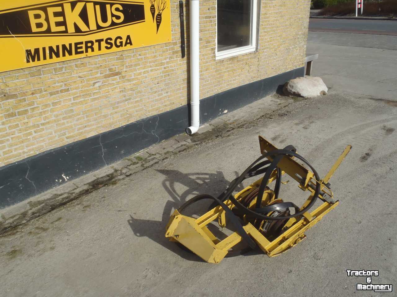 Sonstiges Erntemaschinen und Zubehör New Holland diverse types