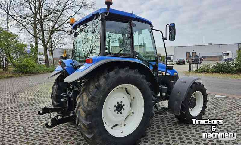 Schlepper / Traktoren New Holland TL90
