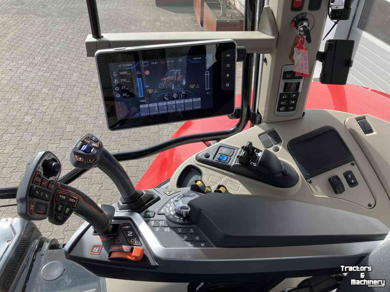 Schlepper / Traktor Massey Ferguson 7S.210 Dyna-VT