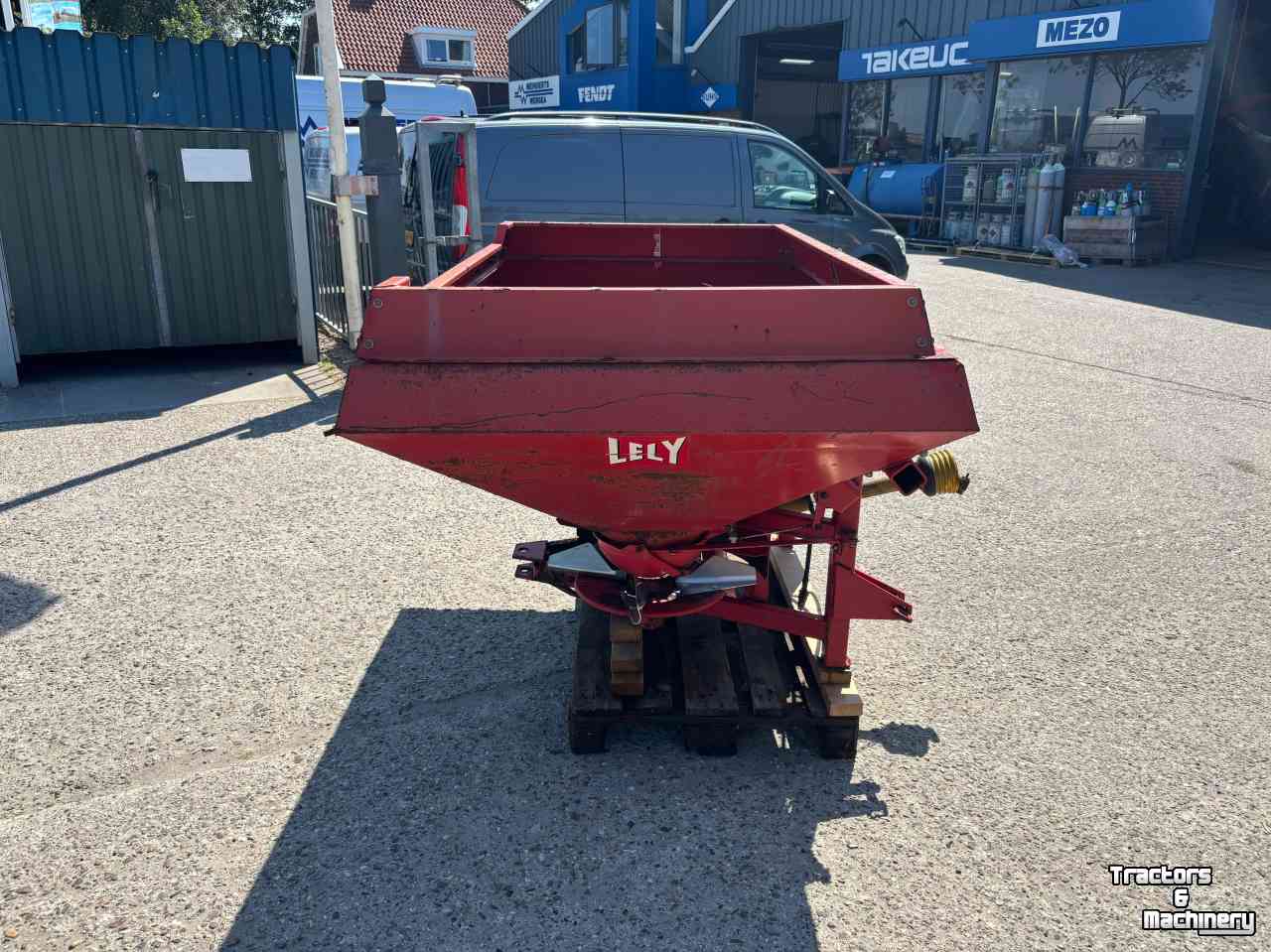 Düngerstreuer Lely Centerliner CB 1600