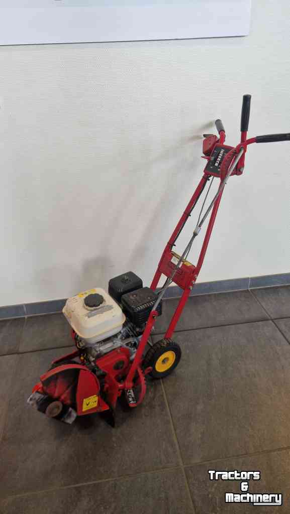 Rasen Erntemaschine  4G7P
