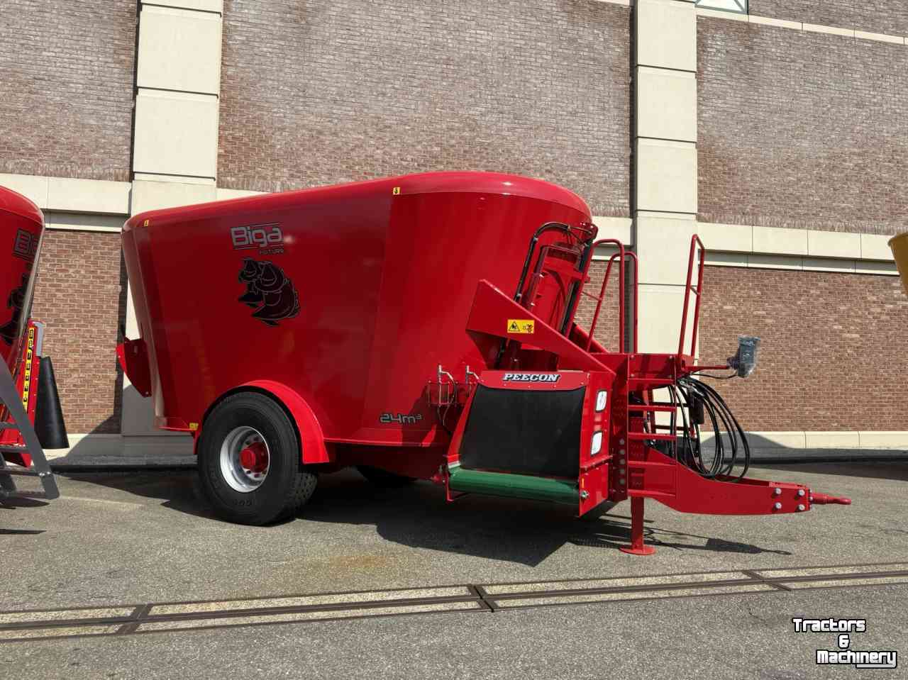Futtermischwagen Vertikal Peecon Lowliner 24m³