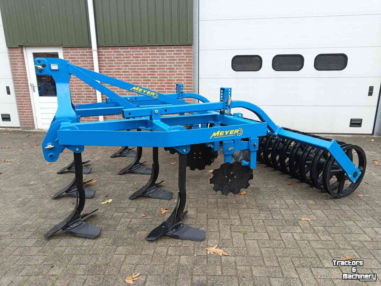 Grubber Meyer FLG 3000 cultivator