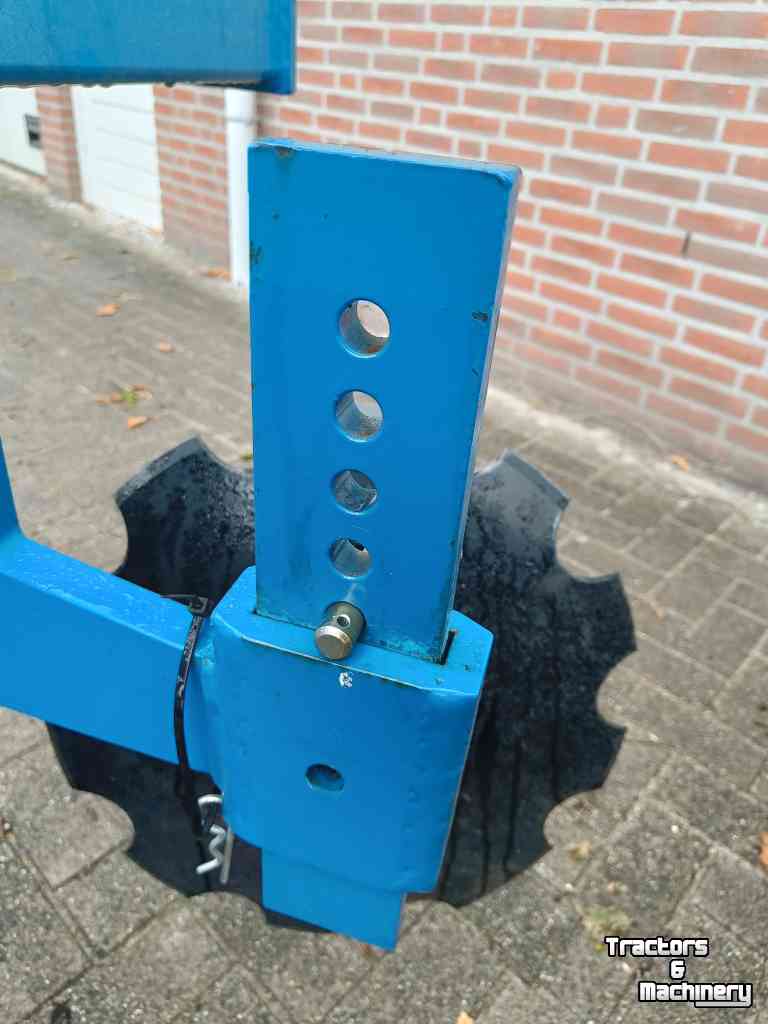 Grubber Meyer FLG 3000 cultivator