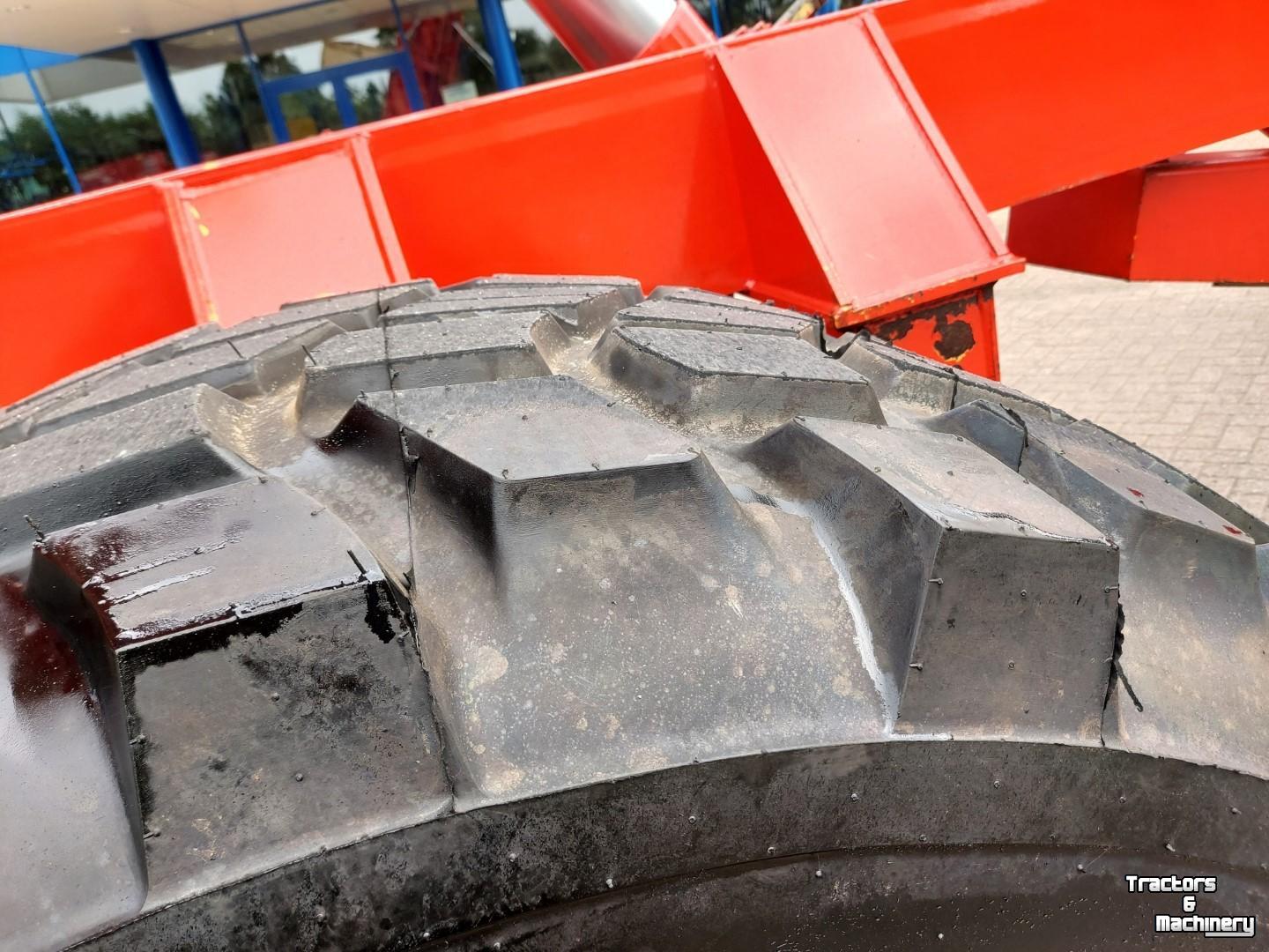Erdbau-kipper Beco GIGANT 240