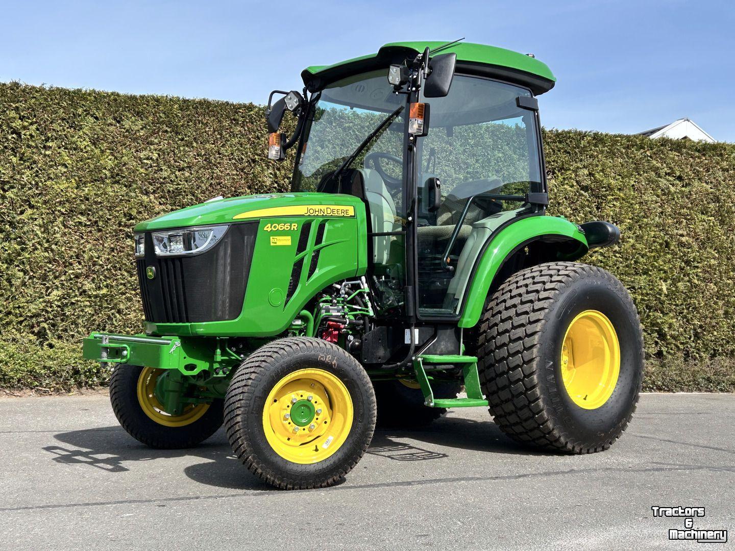 Obsttraktor John Deere 4066R