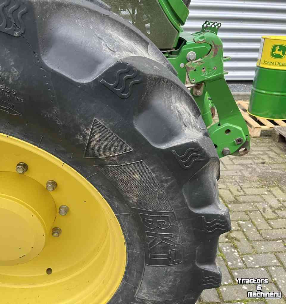 Schlepper / Traktoren John Deere 6150M