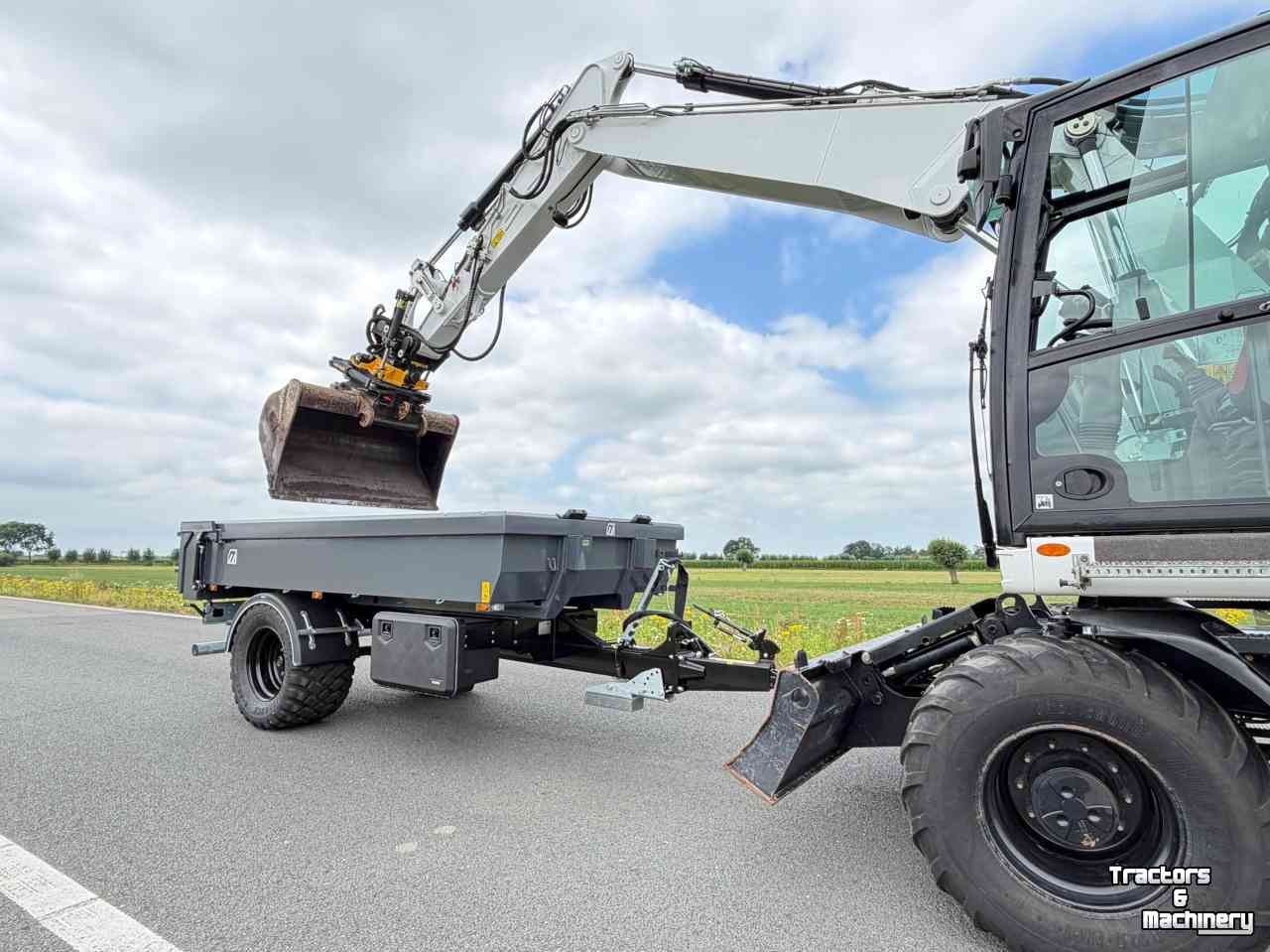Traktor Abkippbehälter Midejo Midejo Bakkenwagen / Bakkenkieper achter kraan