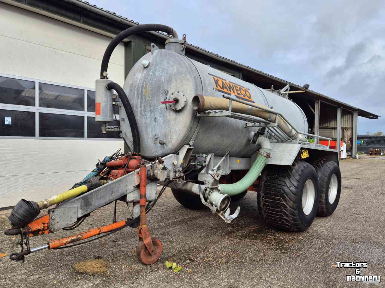 Gülletankwagen / Güllefässer Kaweco Mesttank watertank 7000ltr gedwongen gestuurd