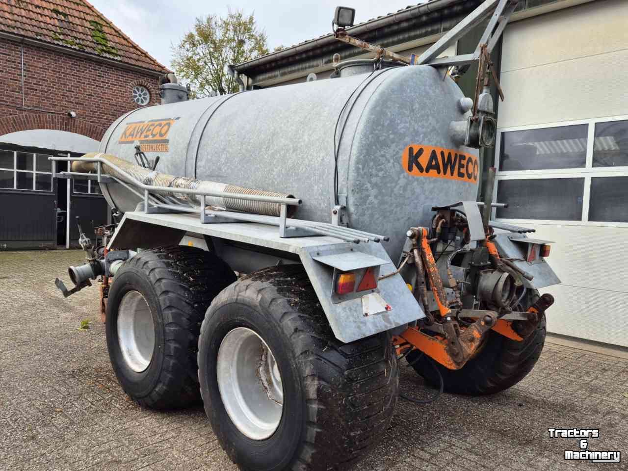 Gülletankwagen / Güllefässer Kaweco Mesttank watertank 7000ltr gedwongen gestuurd