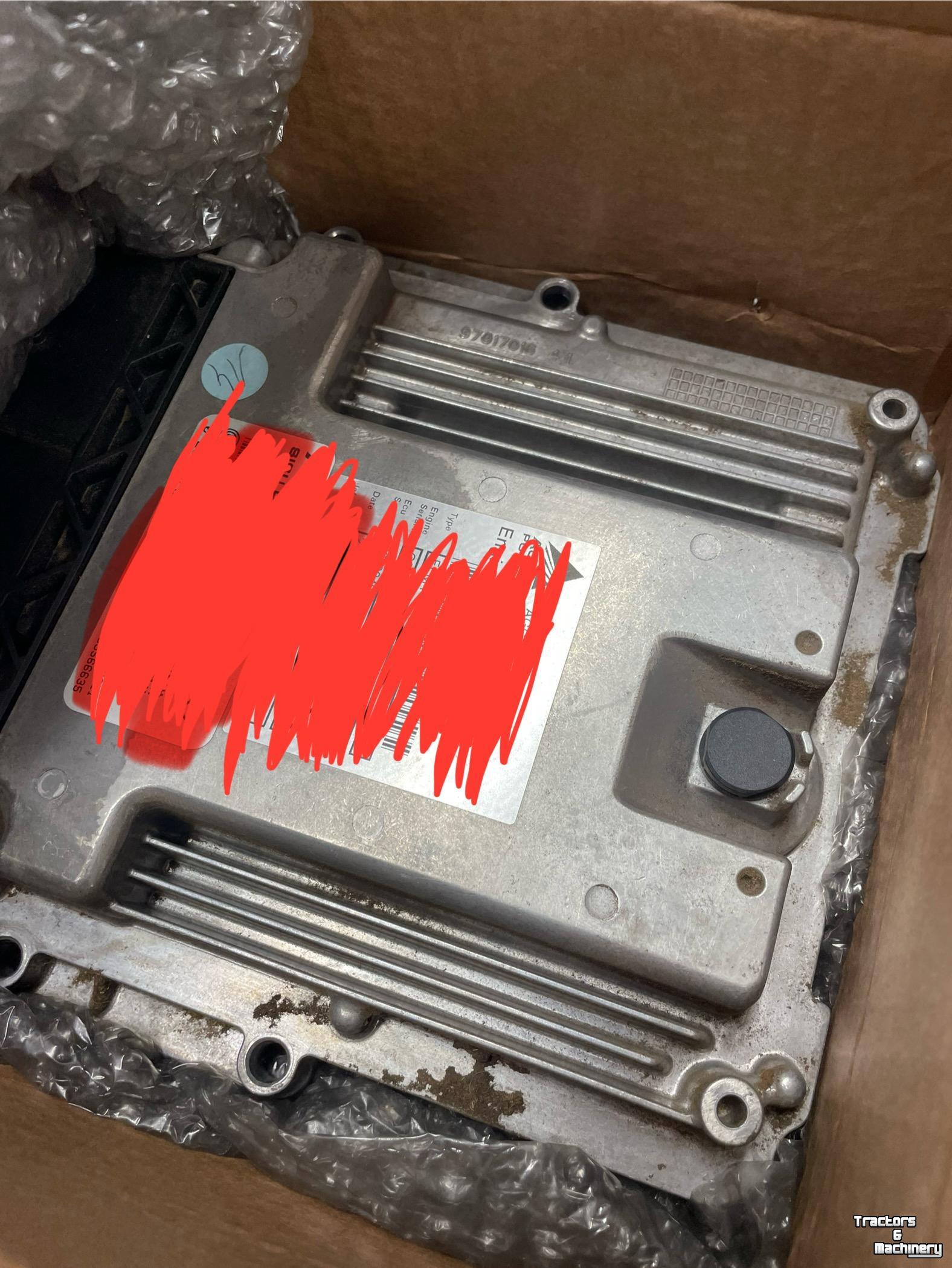Diverse Gebrauchte Teile Massey Ferguson 5613 MOTORBLOK