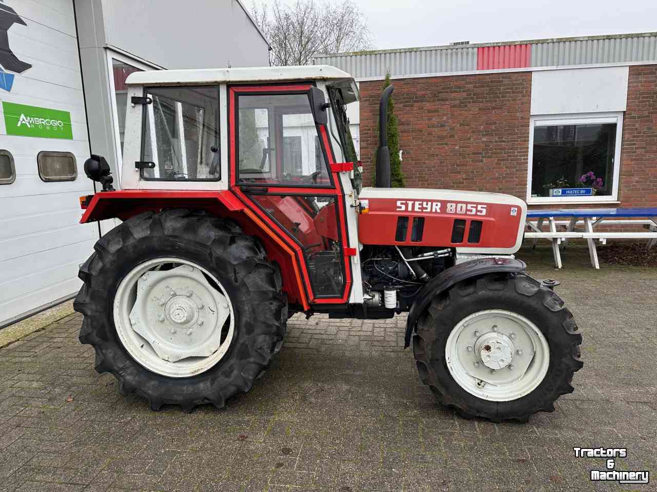 Schlepper / Traktoren Steyr 8055A