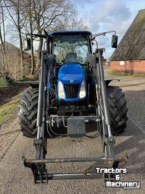 Schlepper / Traktoren New Holland TL100A