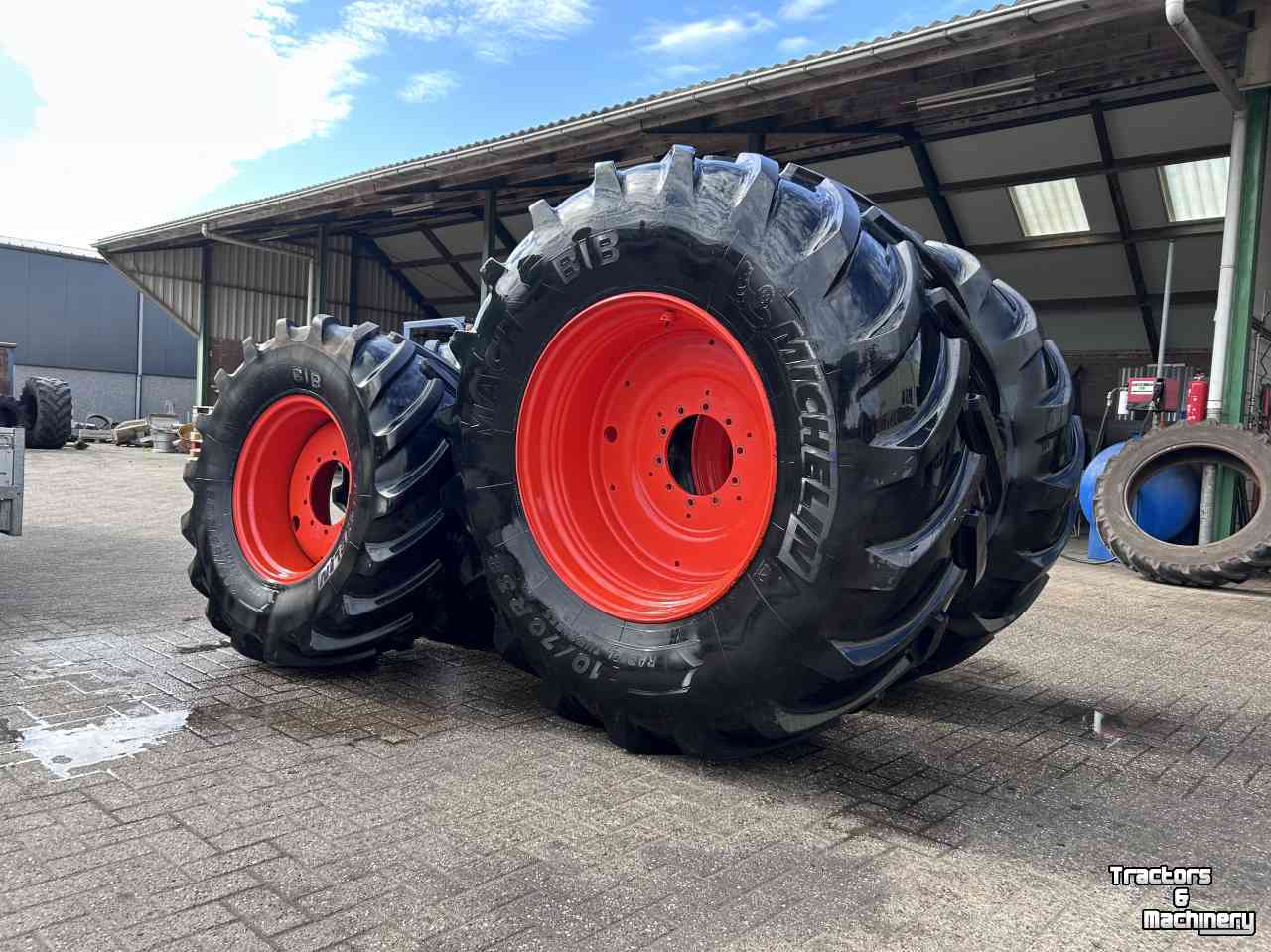 Räder, Reifen, Felgen & Distanzringe Michelin 600/65R28 710/70R38