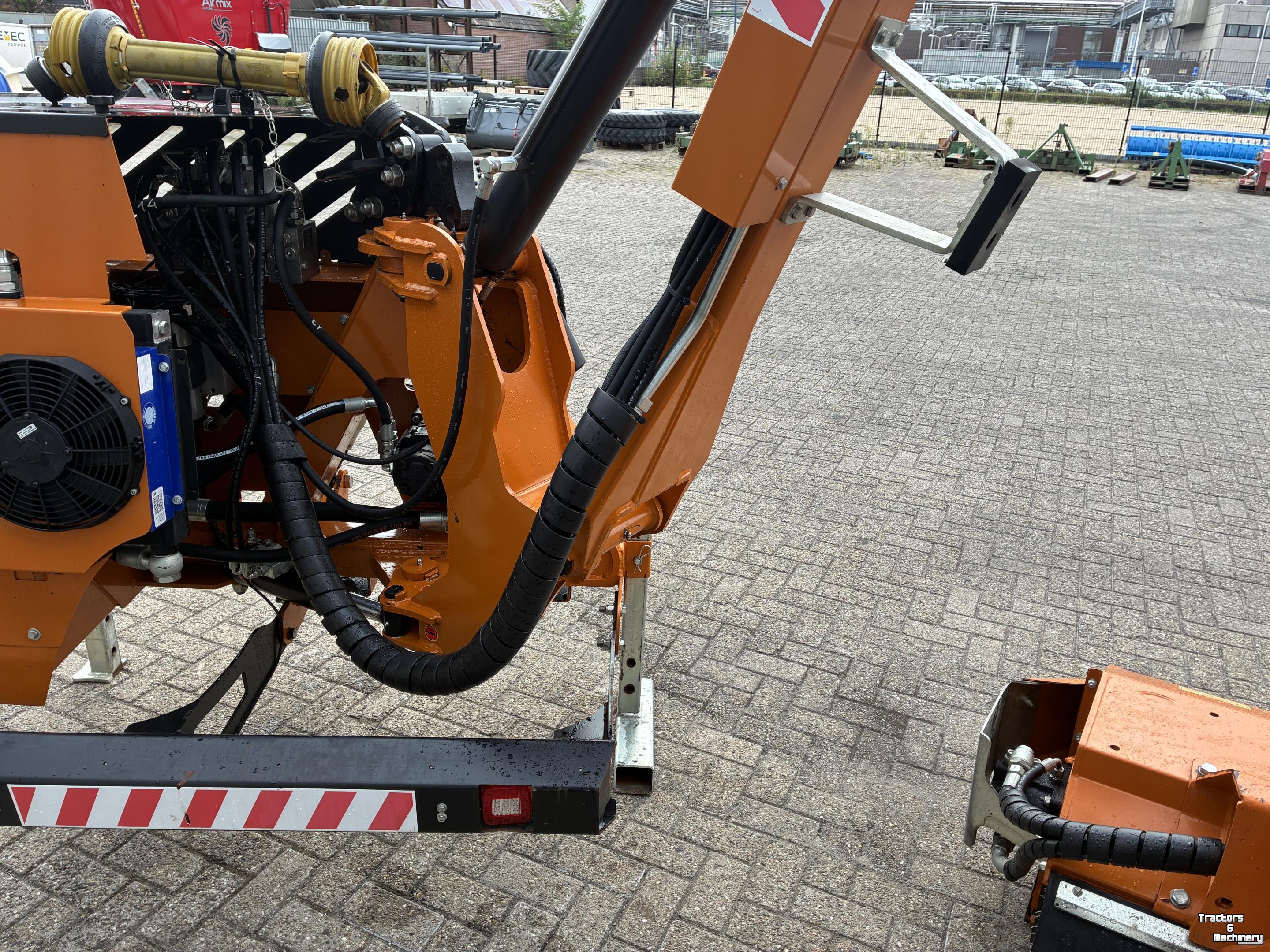 Sonstiges Maschinen für Strassen-, Strassenrand- und Grabeninstandhaltung Berti FBP 600 met comfort bediening