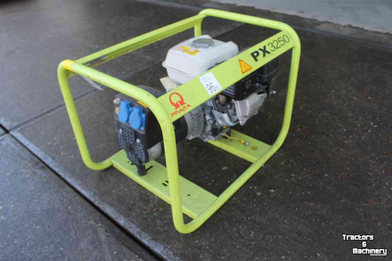 Stromaggregate  Pramac PX3250 generator aggregaat 230 volt Honda benzinemotor