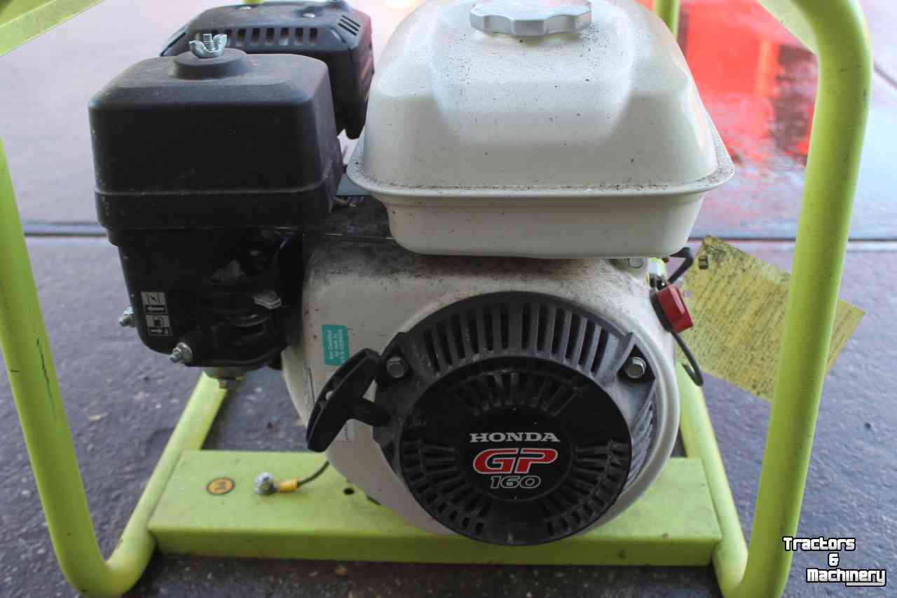 Stromaggregate  Pramac PX3250 generator aggregaat 230 volt Honda benzinemotor