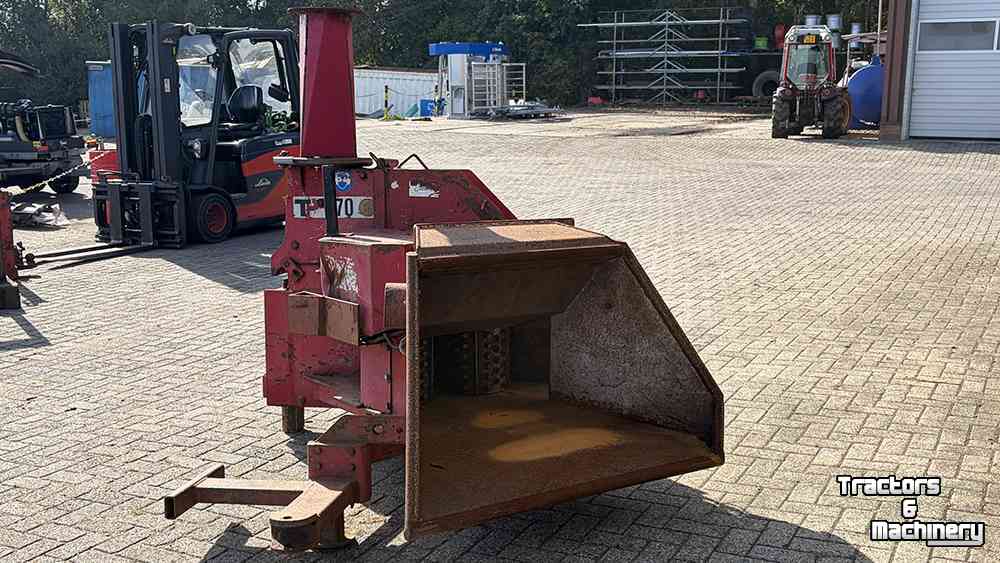 Holzhäcksler TP 270 PTO K