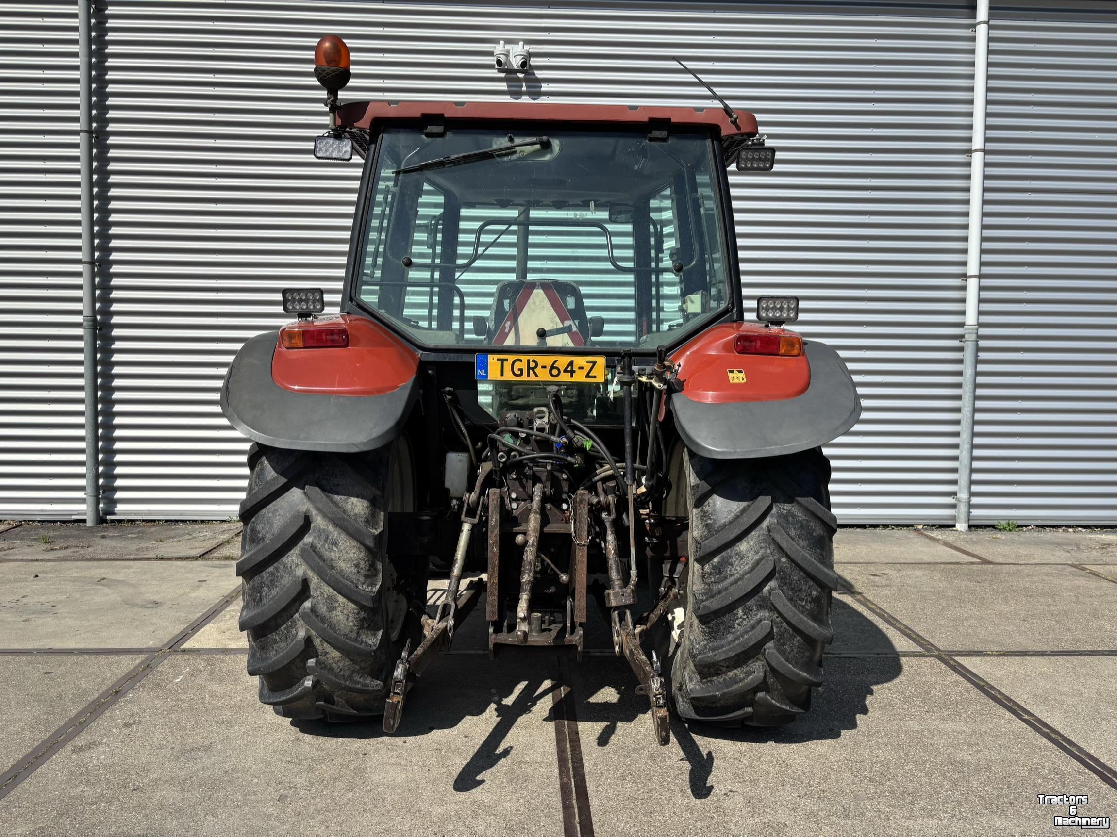 Schlepper / Traktor New Holland L75