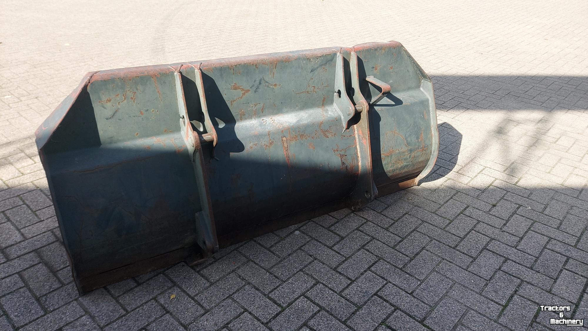 Radlader Schaeff SKL831