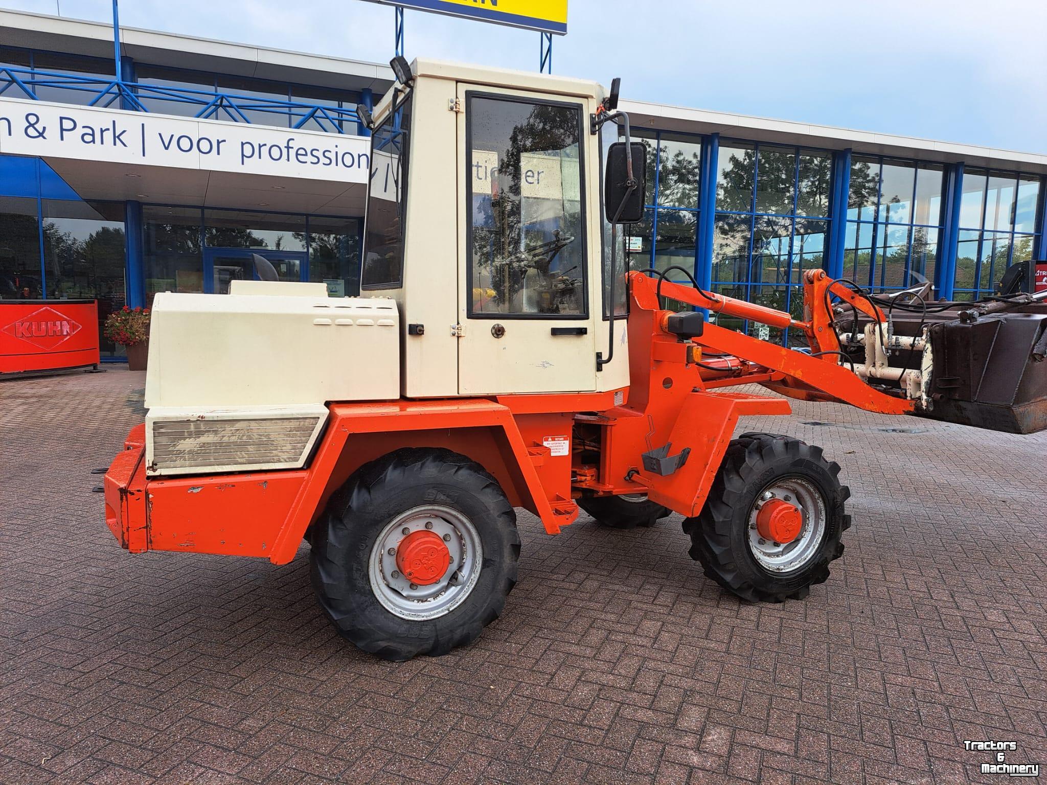 Radlader Schaeff SKL831