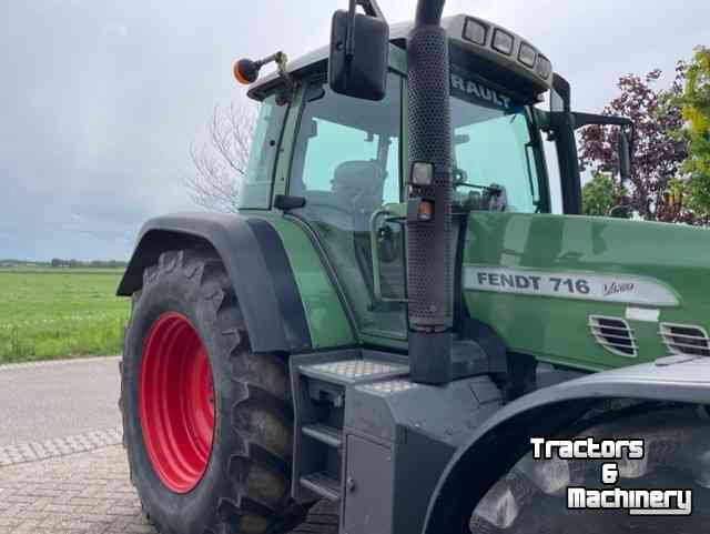 Schlepper / Traktoren Fendt 716 vario