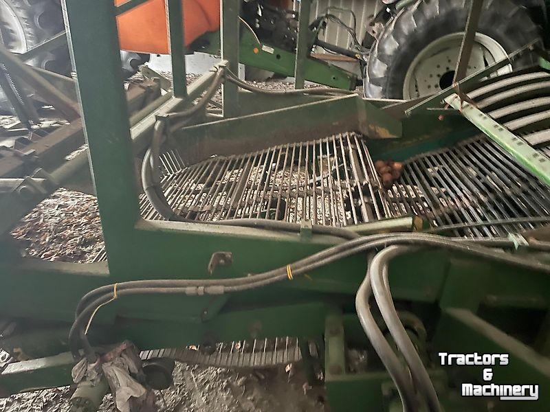 Kartoffelroder Krakei Krakei rooier met ford 7610