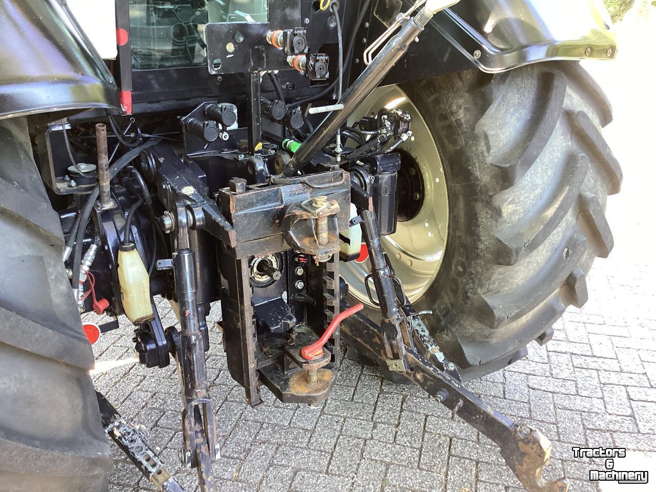 Schlepper / Traktor Valtra N121 H3