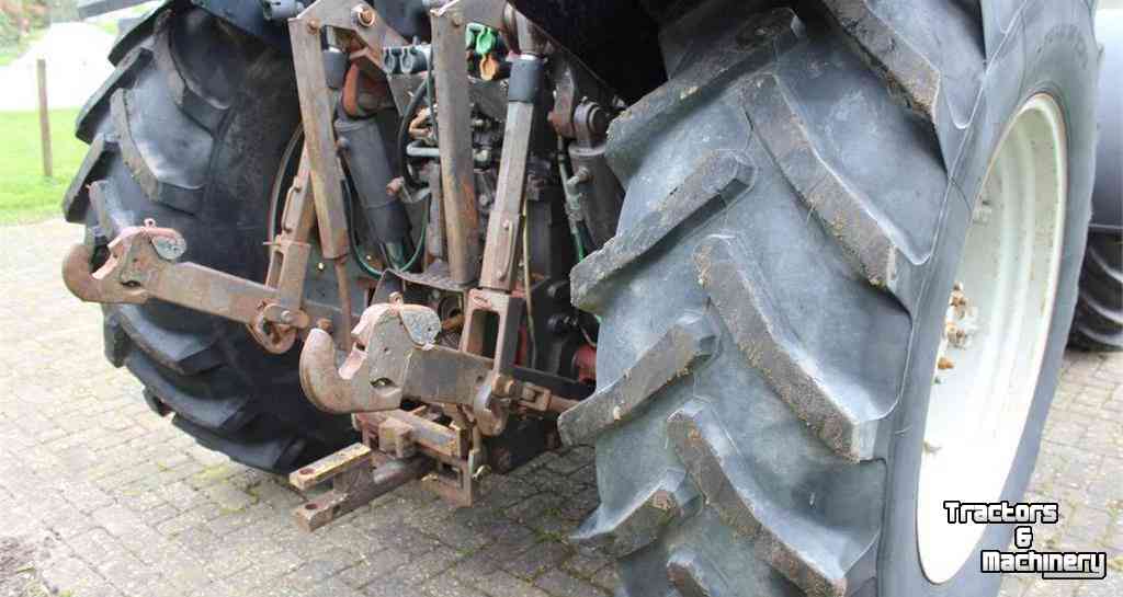 Schlepper / Traktoren Massey Ferguson 8130