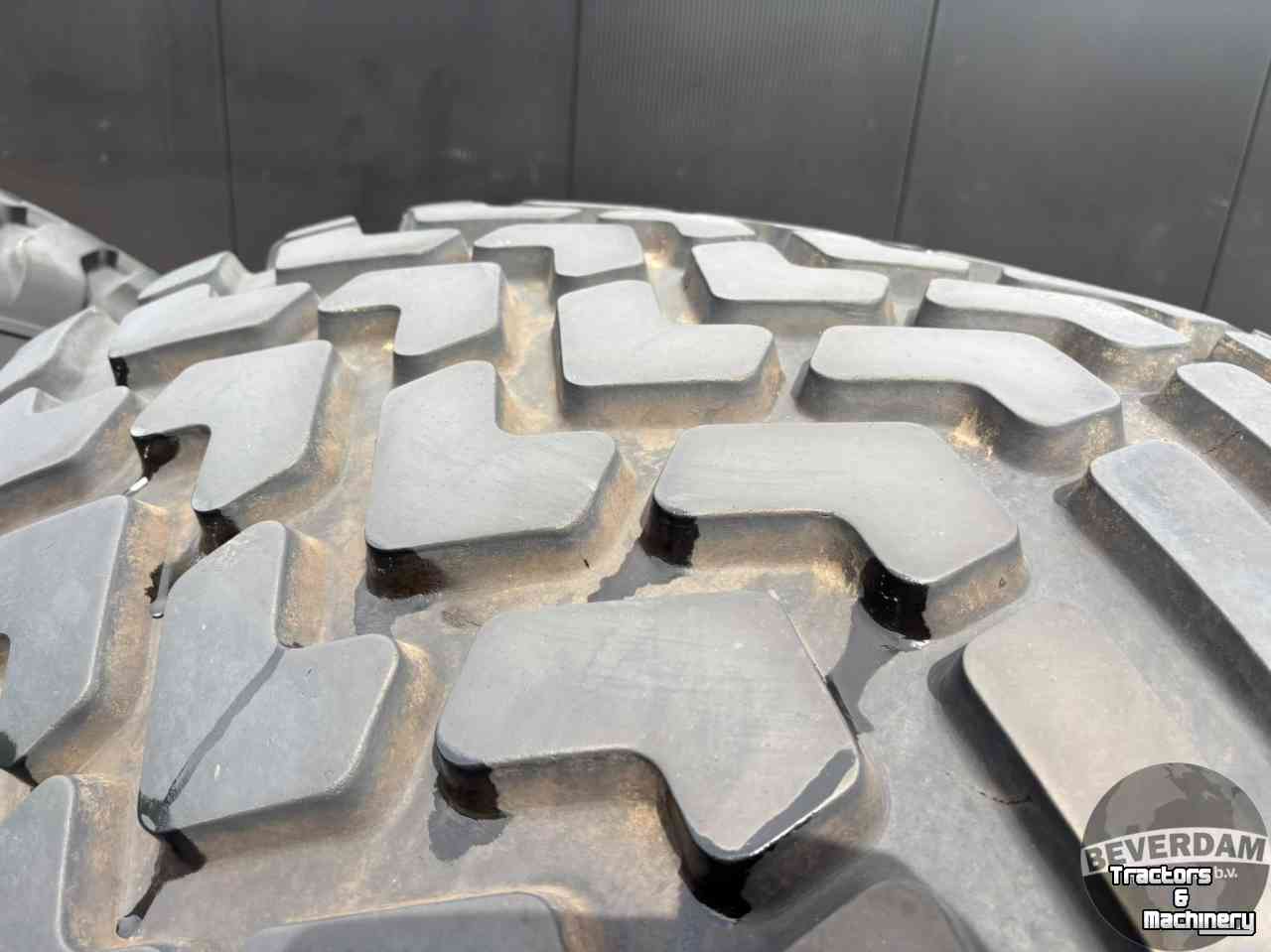 Räder, Reifen, Felgen & Distanzringe Michelin CargoxBIB 800/45R30.5