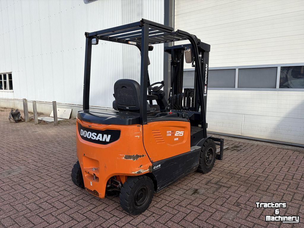 Gabelstapler Doosan B25X-7