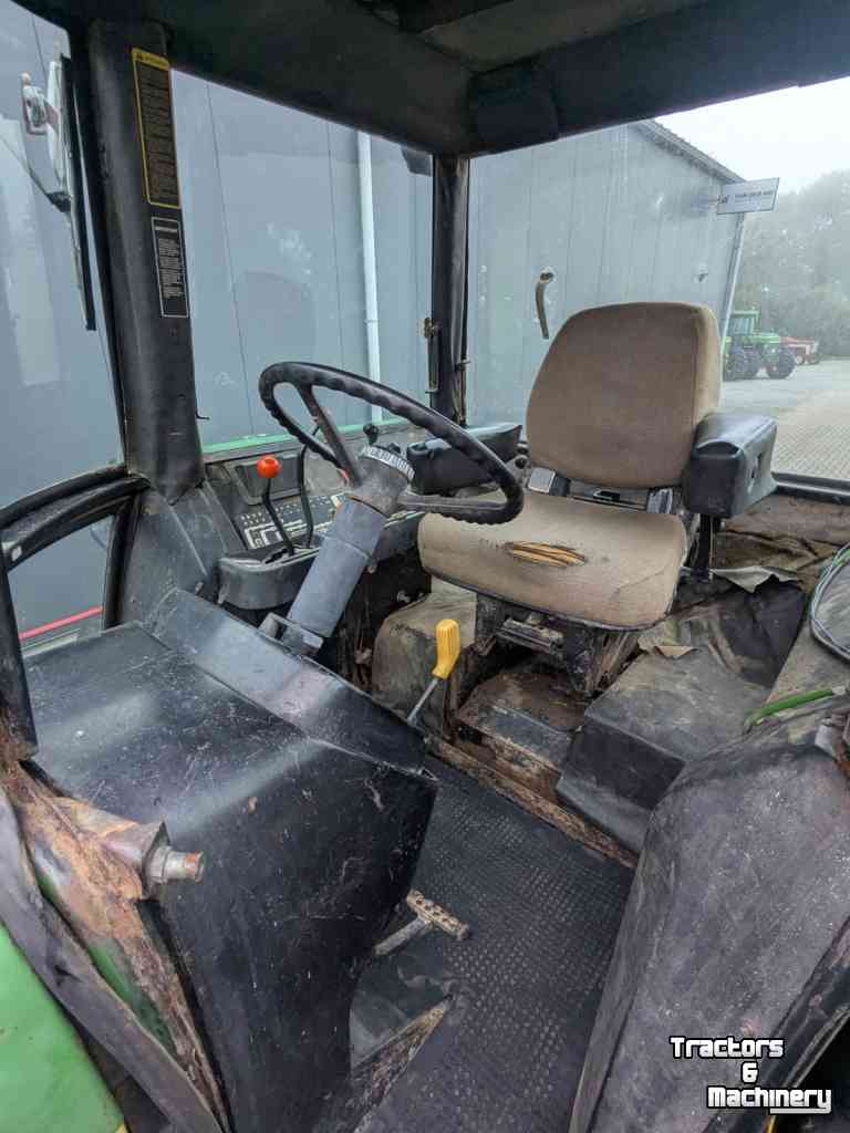 Schlepper / Traktor John Deere 4240 S