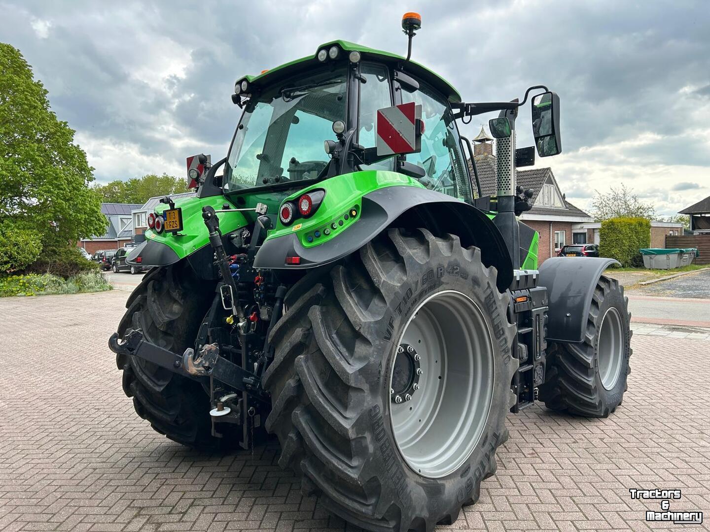 Schlepper / Traktor Deutz-Fahr 6230 TTV Warrior
