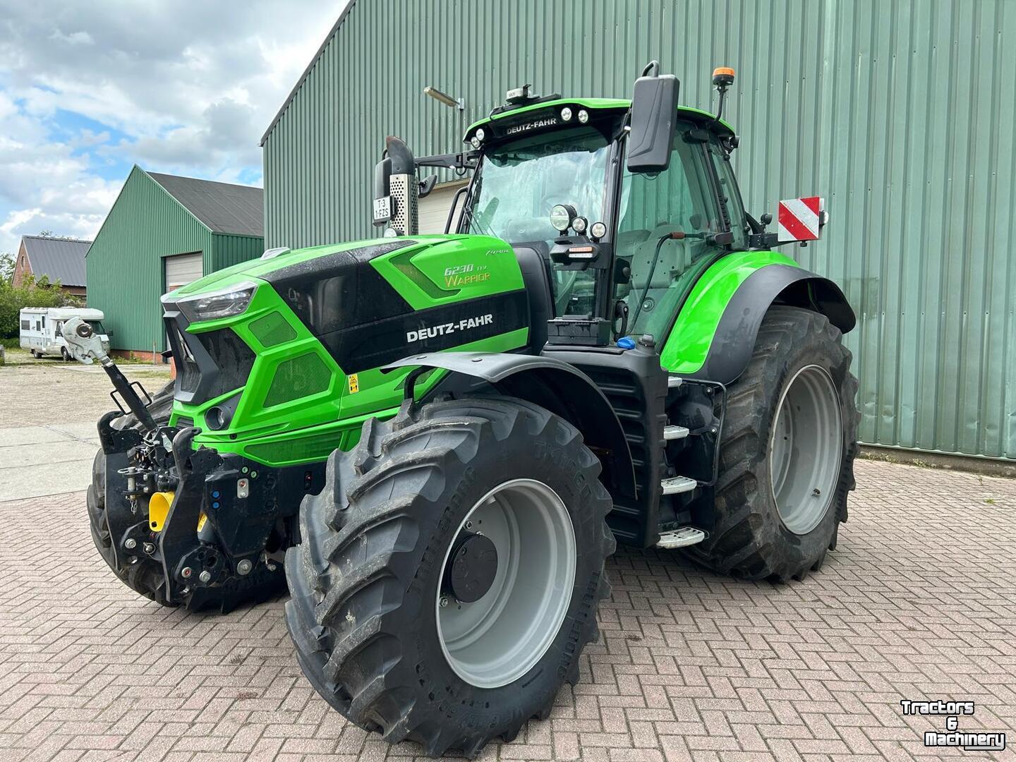 Schlepper / Traktor Deutz-Fahr 6230 TTV Warrior