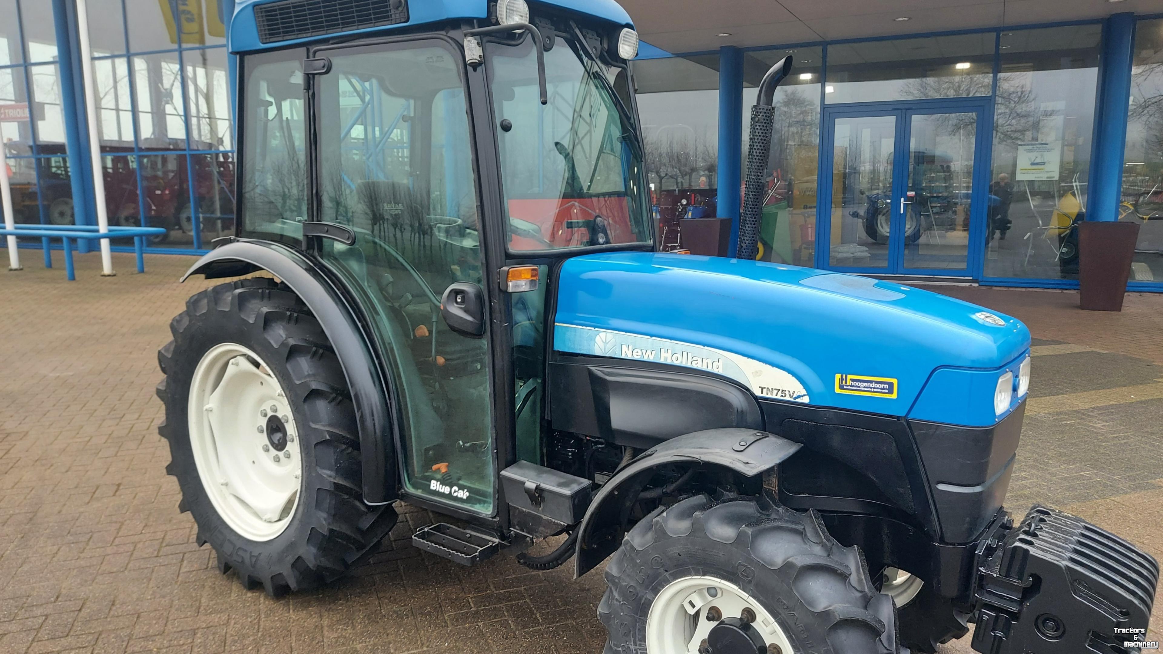 Schlepper / Traktor New Holland TN75VA