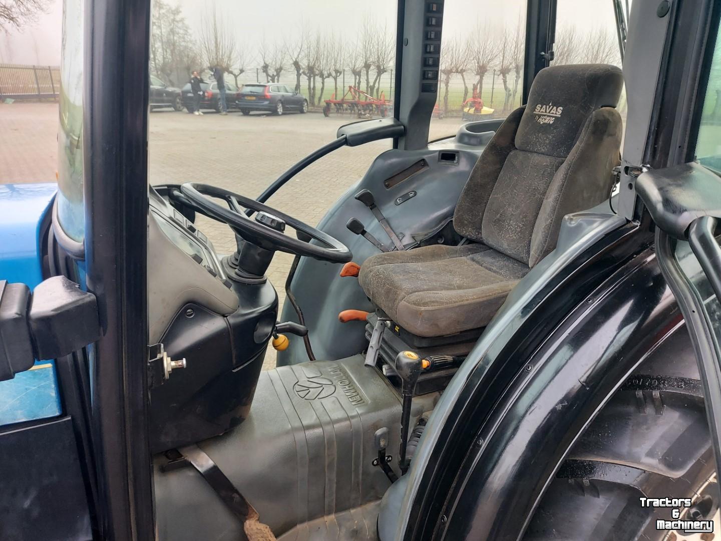 Schlepper / Traktor New Holland TN75VA